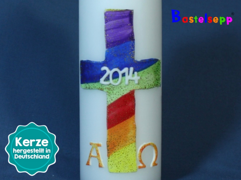 Kirchliche Osterkerze Nr.108 - flaches Regenbogenkreuz mit Jahreszahl und Alpha und Omega